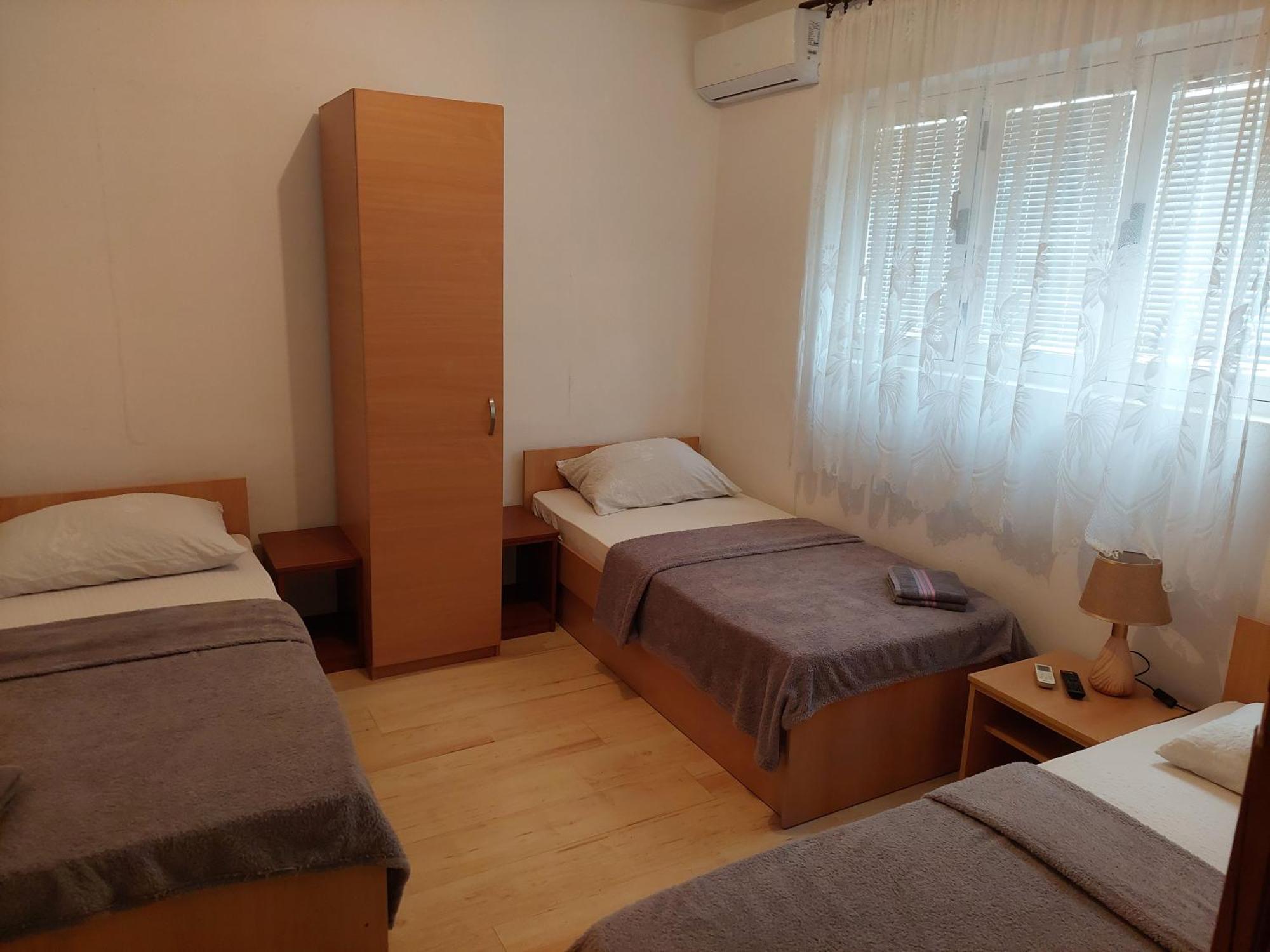 Royal Apartments Neum Esterno foto