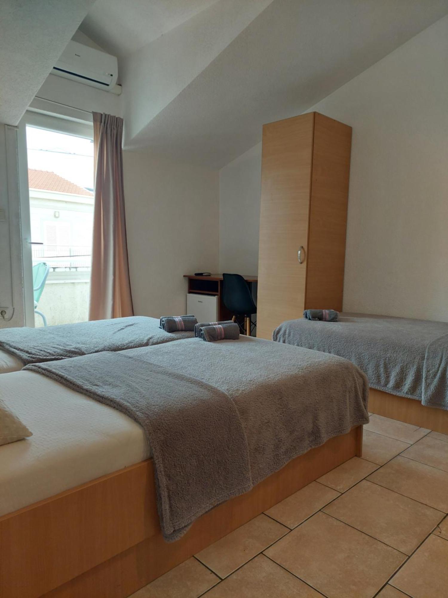 Royal Apartments Neum Esterno foto