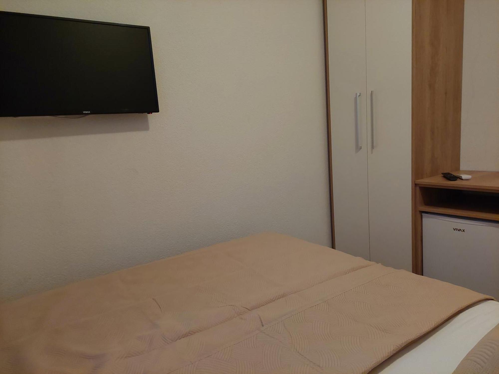 Royal Apartments Neum Esterno foto