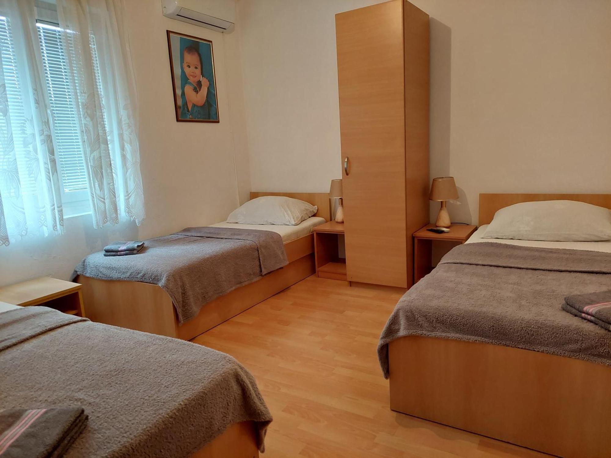 Royal Apartments Neum Esterno foto