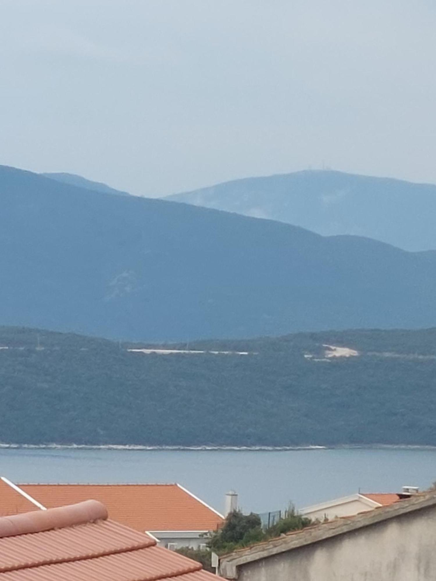 Royal Apartments Neum Esterno foto