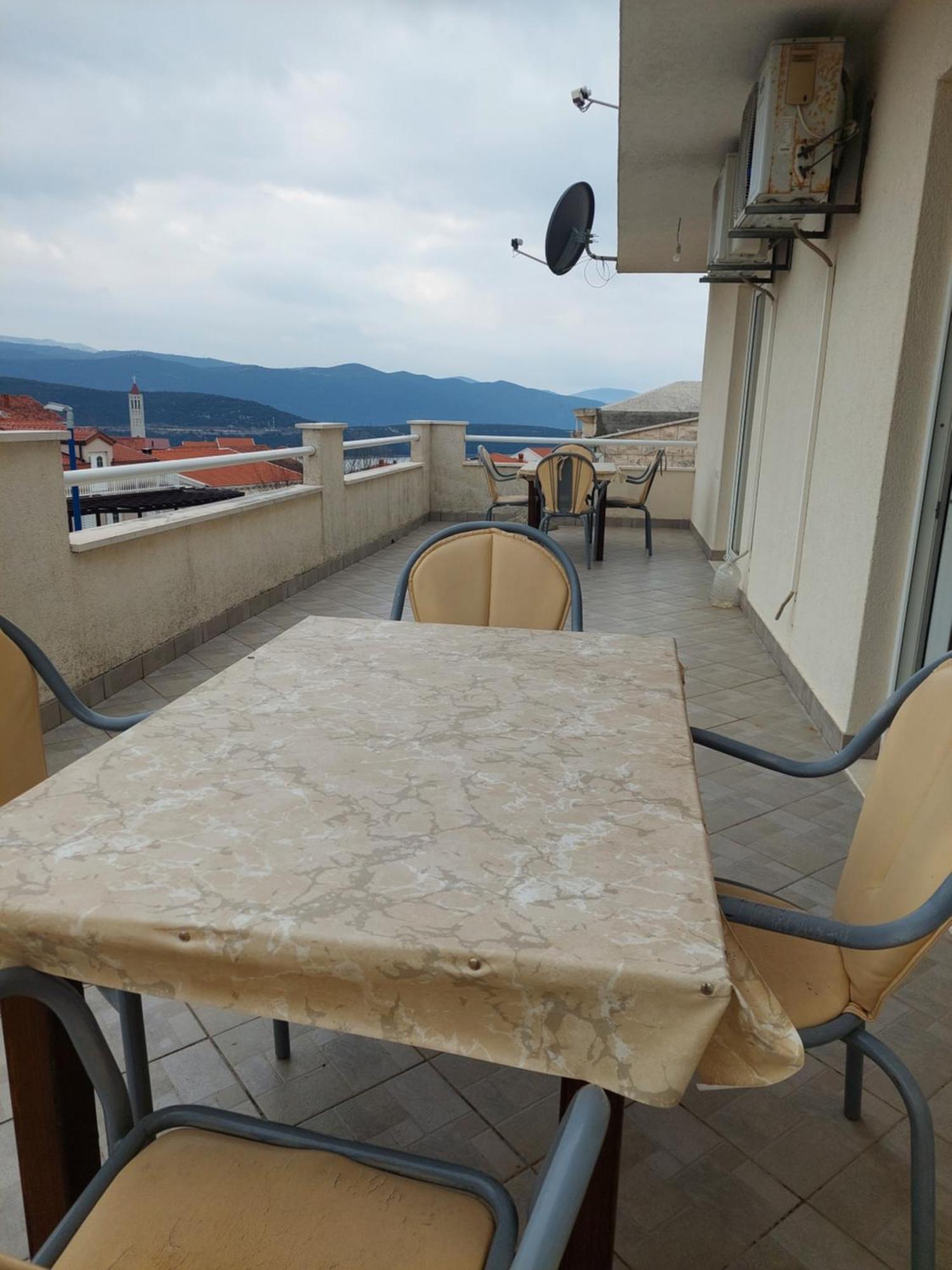 Royal Apartments Neum Esterno foto