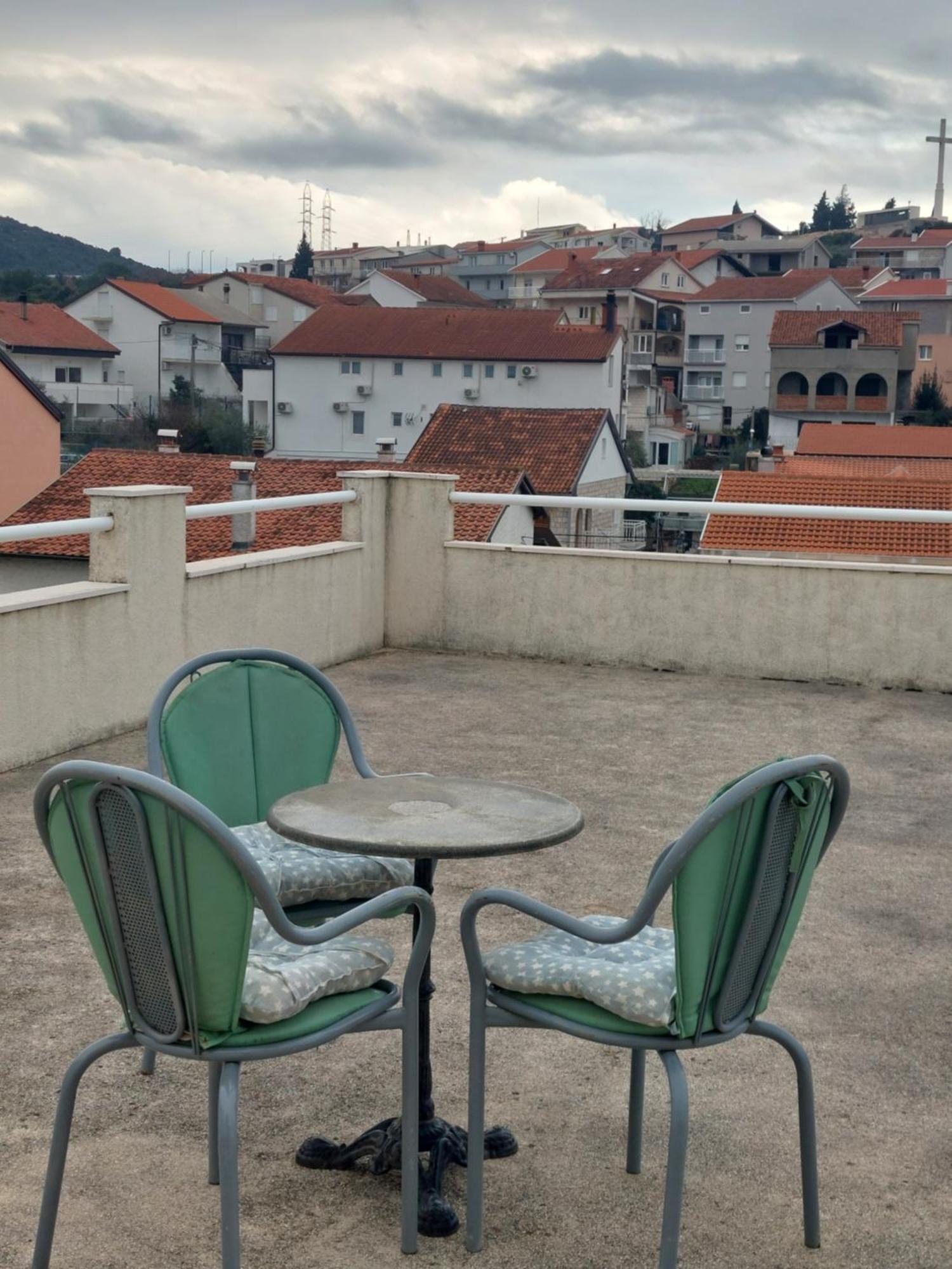 Royal Apartments Neum Esterno foto