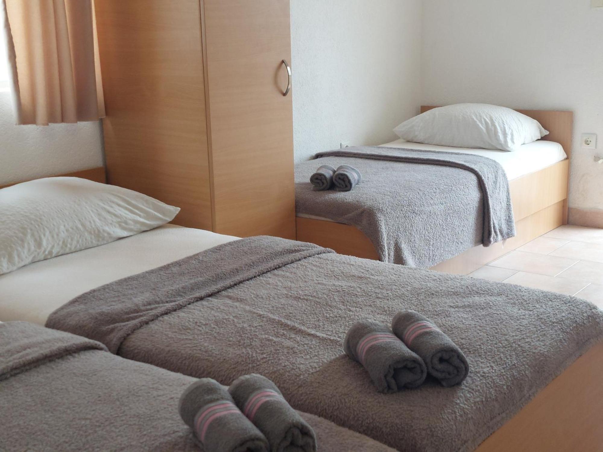 Royal Apartments Neum Esterno foto